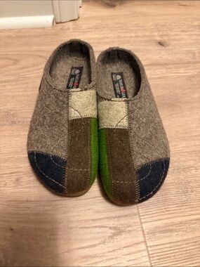 Wool Slip-On Slippers in Brown and Green